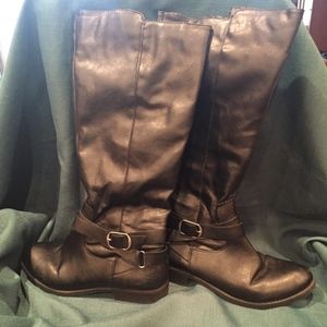 Madixe Black Boots 7 1/2 M